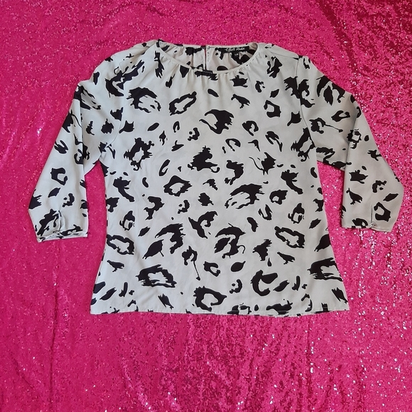 Effeti Moda Grey & Black Leopard Print Blouse. - Picture 5 of 8